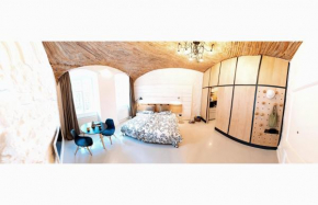 STUDIO K in hitoric city centre